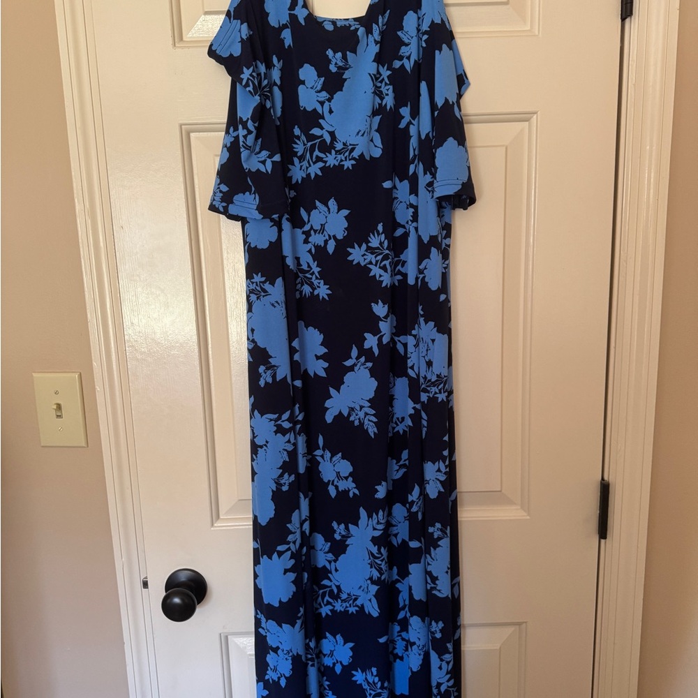 Roaman's Navy and Light Blue Floral Maxi Dress! Great for resort night out! - Picture 4 of 12